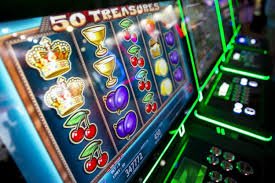 pp6 meaning ငွေသွင်း Wave Money KBZPay AYA Pay MMK မြန်မာ ကစားသူ ဖုန်းဖြင့် သွင်းနေသောမြင်ကွင်း